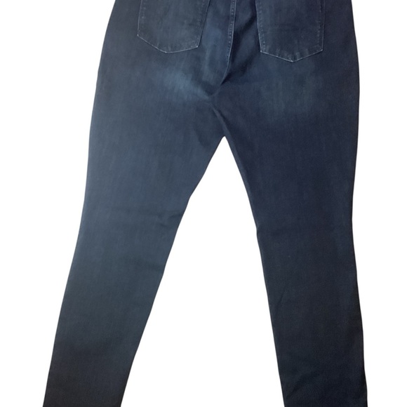 Denizen from Levi's Dark Indigo Skinny Mid Rise Jeans Plus Size 18 - Picture 7 of 12